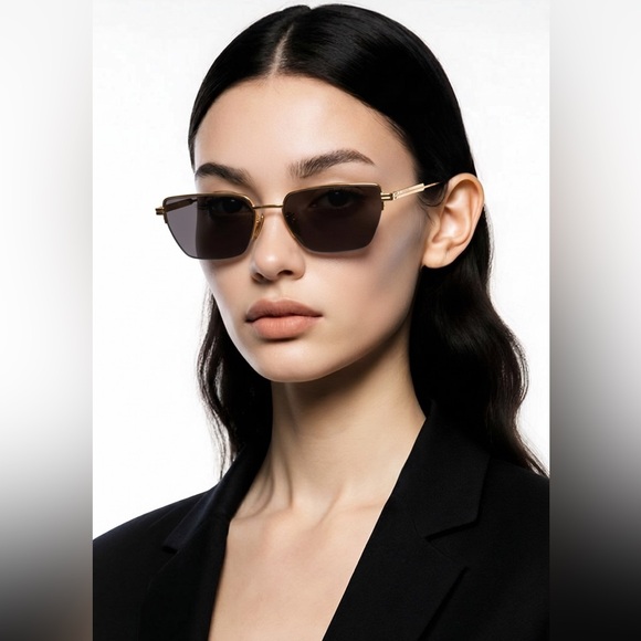 New Authentic Bottega Veneta Gold and Gray Sunglasses BV1107S 004 main image 14